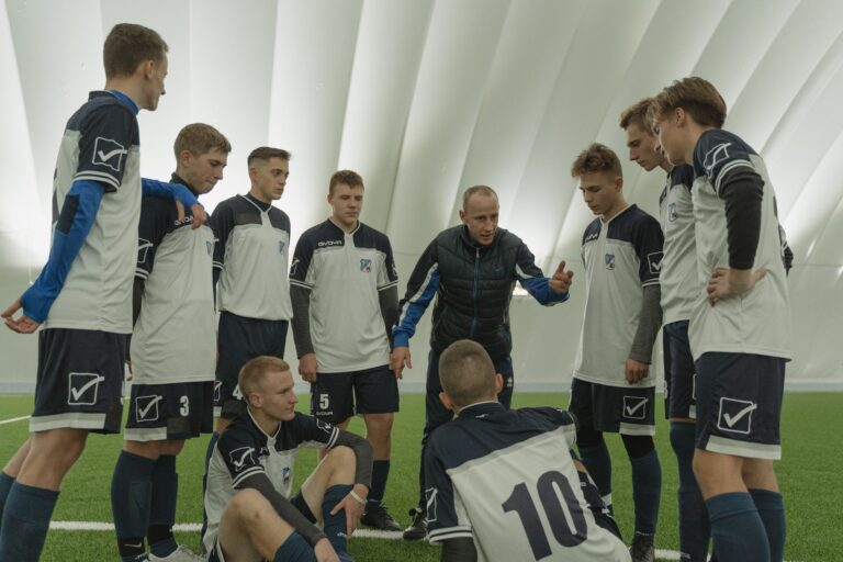 How iyarn links with a holistic approach to coaching and community sport