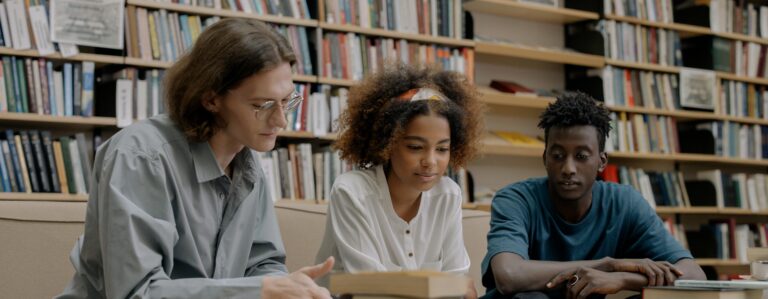 Friendship and exam stress: 5 tips to keep things positive