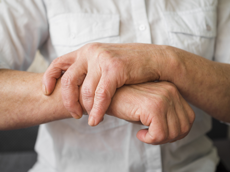 Demystifying Arthritis: When to See a Rheumatologist